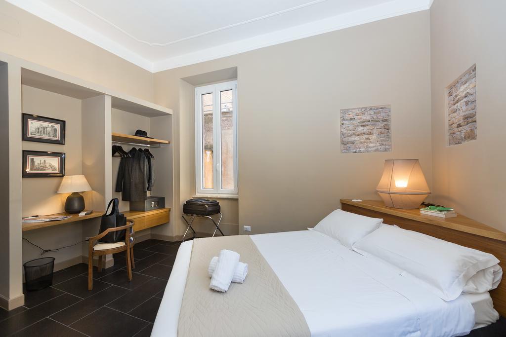 App Condotti Luxury Apartment In Рим Екстер'єр фото